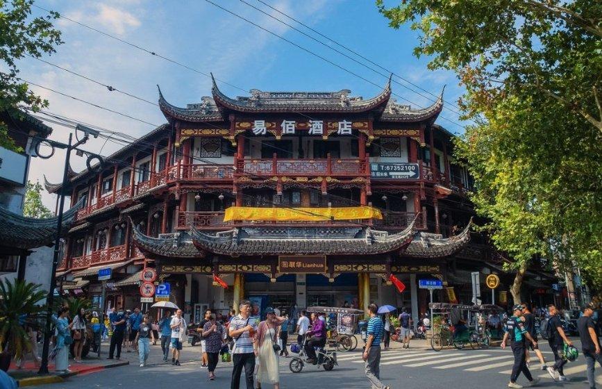 逃离天鹅森林